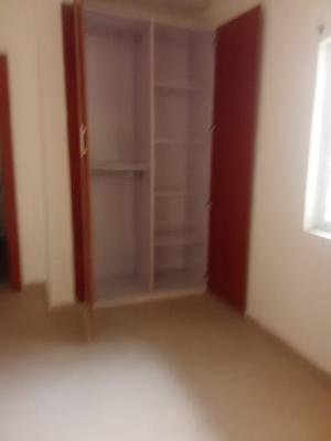 Spacious 2 Bedroom Apartment in a Prime Location, Victoria Island (vi), Lagos, Flat / Apartment for Rent