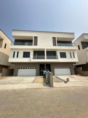 Expansive Luxury 4 Bedroom Semi-detached Duplex with a Garage, Lekki Phase 1, Lekki, Lagos, Semi-detached Duplex for Sale