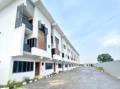 24/7 Power Supply 4 Bedroom En-suite Serviced Townhouse with Fully Fit, Lekki Phase 1, Lekki, Lagos, Terraced Duplex for Rent
