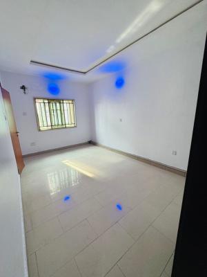 2 Bedroom Apartment with Fitted Kitchen, Chevron, Lekki Phase 2, Lekki, Lagos, Flat / Apartment for Rent