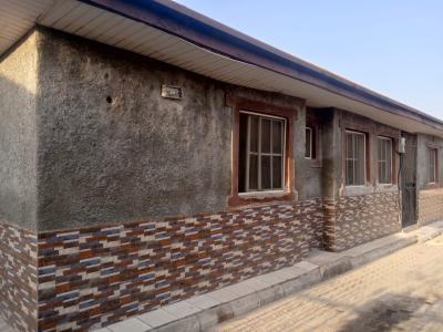 3 Bedroom Bungalow, Lugbe District, Abuja, Detached Bungalow for Rent