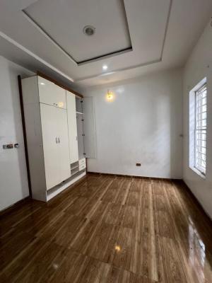 a Single Room in a Shared Apt with Clean Running Water and Stable Ligh, Chevyview Estate, Chevron, Lekki, Lagos, Self Contain (single Rooms) for Rent