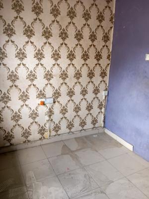 Standard 2 Bedroom with 2 Toilets on Ojuelegba Road, Ojuelegba Road, Surulere, Lagos, Flat / Apartment for Rent