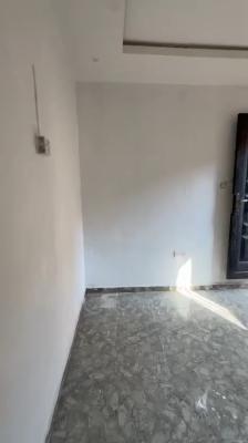 Standard Self Contained, Ilaje, Bariga, Bariga, Shomolu, Lagos, Self Contain (single Rooms) for Rent