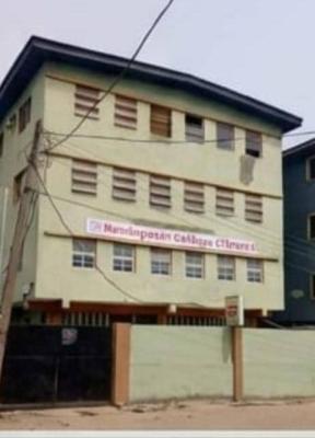 3 Storey Building on 4th Floor, Harbert Macaulay Way,ebute Meta, Lagos, Ebute Metta West, Yaba, Lagos, Office Space for Sale