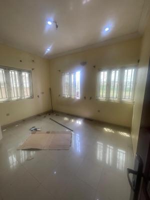 Downstairs 3 Bedroom Flat, Phase 1 Gra, Magodo, Lagos, Flat / Apartment for Rent