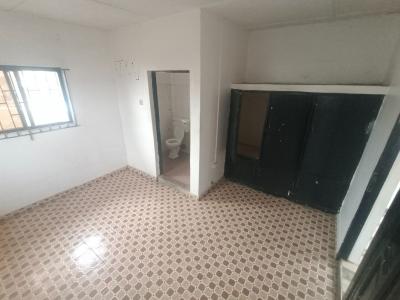Spacious 1 Bedroom Mini Flat Upstairs, Thomas Estate, Ajah, Lagos, Mini Flat (room and Parlour) for Rent
