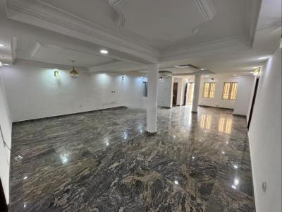 an Executive 3 Bedroom Serviced Apartment with Bq and Working Elevator, Lekki Phase 1, Lekki, Lagos, Flat / Apartment for Rent