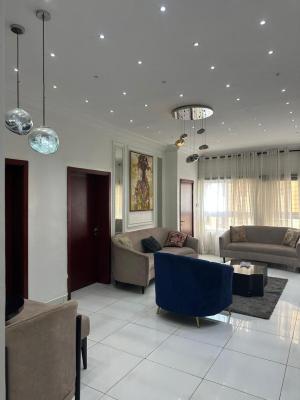 Luxury 2bedroom Apartment with Netflix and 24hrs Power Supply, Secured Environment, Lekki Phase 1, Lekki, Lagos, Flat / Apartment Short Let