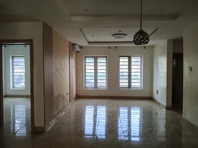 Serviced 3 Bedrooms Flat