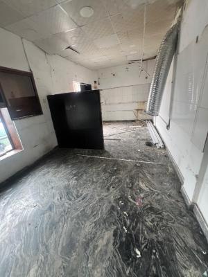 Shop Space, Good for Cafe Smoothies, Fola Oshibo Road, Lekki Phase 1, Lekki, Lagos, Restaurant / Bar for Rent