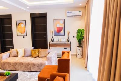 Luxury Two Bedroom Apartment, Admiralty Road, Lekki Phase 1, Lekki, Lagos, House Short Let
