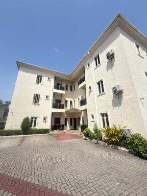 2 Bedroom Apartment, Lekki Phase 1, Lekki, Lagos, Flat / Apartment for Rent
