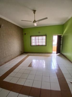 Spacious 2 Bedrooms in an Estate, Durumi, Abuja, Flat / Apartment for Rent