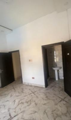 a Room (upstairs)  with Personal Meter in a Secured Estate, Chevron, Lekki, Lagos, Flat / Apartment for Rent