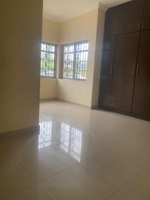 Specious 2 Bedrooms Apartment on Ground Floor, Gbangbala Street Ikate, Ikate, Lekki, Lagos, Flat / Apartment for Rent