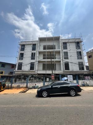 Gorgeously Built 2/3 Bedroom Apartment Penthouse, Anthony, Maryland, Lagos, Block of Flats for Sale