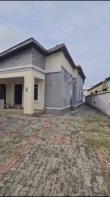 4 Bedrooms Bungalow Alone in a Compound with a Security House, Sangotedo, Ajah, Lagos, Detached Bungalow for Sale