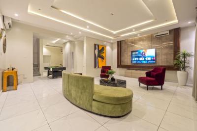 Spacious 2 Bedroom Apartment Available for Immediate Check-in, Lekki Phase 1, Lekki, Lagos, Flat / Apartment Short Let