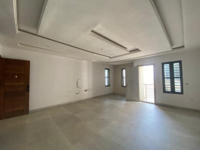 Massive 3 Bedrooms Apartment in an Secure Estate, Ikate, Lekki, Lagos, Flat / Apartment for Rent