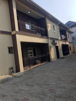 Very Spacious and Neat 3 Bedrooms Flat, Lekki County, Lekki, Lagos, Flat / Apartment for Rent