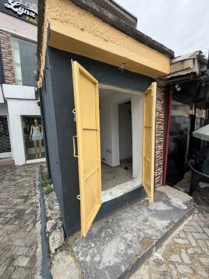 a Small Commercial Space Facing a Busy Road, Lekki Phase 1, Lekki, Lagos, Shop for Rent