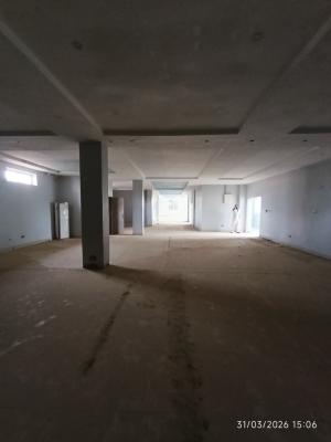 425sqm Office and Showroom Space with Standing Acs and Multiple Toilet, Very Nice Neighbourhood Tared Road Nice Location, Jabi, Abuja, Plaza / Complex / Mall for Rent
