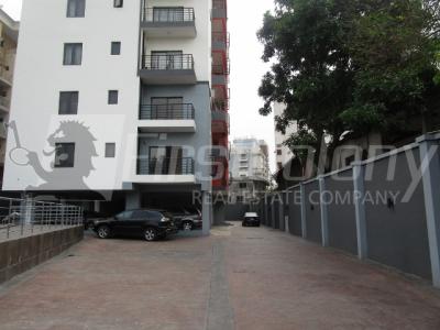 Well Maintained 3 Bedroom Apartment with Great Facilities, Victoria Island (vi), Lagos, Flat / Apartment for Sale