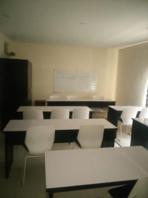 285sqm Office Space;  2 Wings First Floor, Lekki Phase 1, Lekki, Lagos, Office Space for Rent