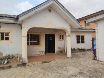 Very Neat 3 Bedroom Flat with Master Bedroom and Visitors Toilet, Oreyo Off Igbe Road, Igbogbo, Ikorodu, Lagos, Flat / Apartment for Rent