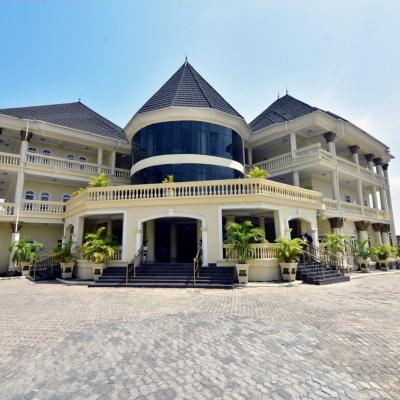 26 Fully Serviced & Furnished Apartment,elevator,pool,rooftop,bars, Serene Neighborhood, Katampe Extension, Katampe, Abuja, Flat / Apartment for Rent