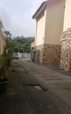 Demolishable Old Building on a 1200 Sqm of Land, Utako, Abuja, Residential Land Joint Venture