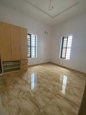 Luxurious Spacious Room Shared Apartment, Royal Pine Gate 2,orchid Rd, Lekki, Lagos, Self Contain (single Rooms) for Rent