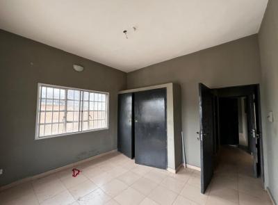 3 Bedroom +2 Bedroom +mini Flat + Romself (for All Purposes), Soluyi, Gbagada, Lagos, Commercial Property for Sale