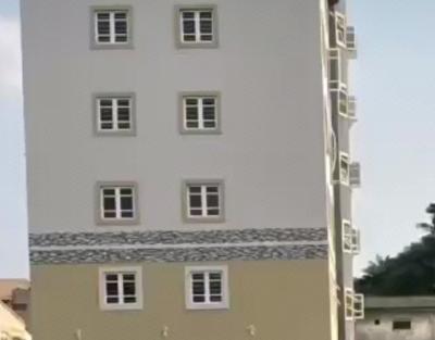 Vacant Spacious Three (3) Bedroom Apartment, Adekunle, Yaba, Lagos, Flat / Apartment for Sale