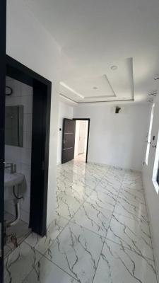 Upstairs Mini Flat  Inside a Shared Duplex, Bera Estate Chevron, Lekki, Lagos, Mini Flat (room and Parlour) for Rent