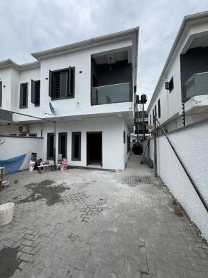 𝐌𝐀𝐈𝐍𝐓𝐀𝐈𝐍𝐄𝐃 4 𝐁𝐄𝐃𝐑𝐎𝐎𝐌 𝐒𝐄𝐌𝐈 𝐃𝐄𝐓𝐀𝐂𝐇𝐄𝐃, Ikate, Lekki, Ikate, Lekki, Lagos, Semi-detached Duplex for Rent