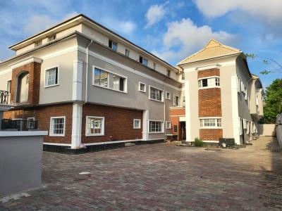 Newly Renovated 6 Units of 3 Bedrooms, Admiralty Way, Lekki-phase 1, Lekki, Lagos, Flat / Apartment for Rent