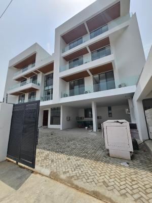 Spacious 1 Bedroom Apartment with Pool, Lekki Phase 1, Lekki, Lagos, Flat / Apartment for Sale