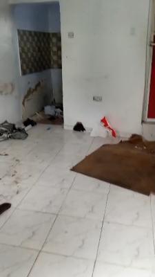 Neat Self Contained Unit, Alagomeji, Yaba, Lagos, Self Contain (single Rooms) for Rent