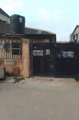 a Well Maintained Building, Lawanson Surulere, Surulere, Lagos, House for Sale