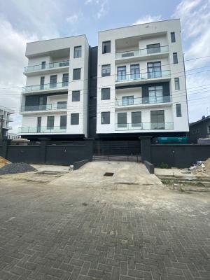 Sprawling 2 Bedroom Apartment, Lekki Phase 1, Lekki, Lagos, Flat / Apartment for Sale