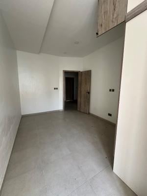 Semi Masters Room in Orchid Road., Orchid Road, Royal Pine Gate 1., Lekki Phase 1, Lekki, Lagos, Terraced Duplex for Rent