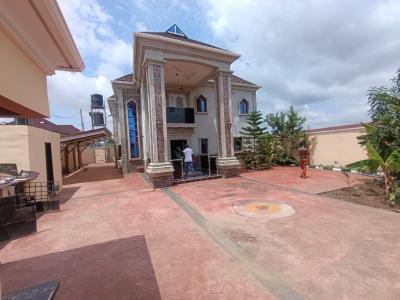 A Massive 4 Bedroom Duplex with Solar Power