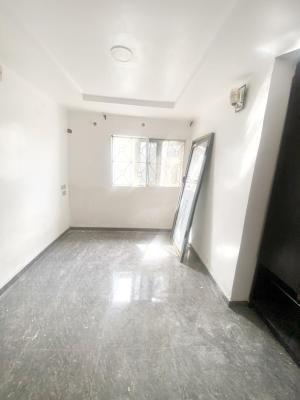 Luxury & Well Maintained 2 Bedroom Apartment, Magodo Phase 1, Magodo, Lagos, Flat / Apartment for Rent