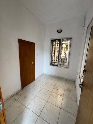 Self Contain Bq, Agungi, Lekki, Lagos, Self Contain (single Rooms) for Rent