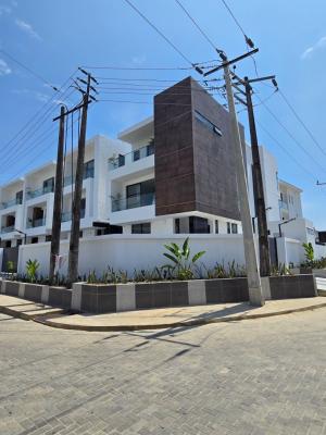 Luxury 5 Bedroom Fully Detached Duplex