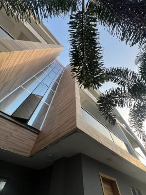 Exclusive 2-bed Bedroom Apartment in a Very Secure Estate, Lekki Phase 1, Lekki, Lagos, Flat / Apartment for Rent