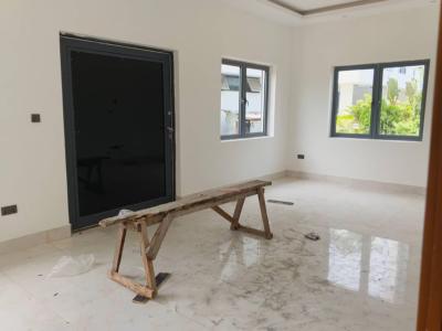 3 Bedroom Apartment on The First Floor with a Bq and a Rooftop, Lekki Phase 1, Lekki, Lagos, Lekki Phase 1, Lekki, Lagos, Flat / Apartment for Rent