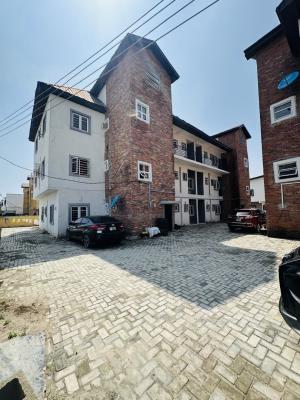 Distress Deal! Spacious 2 Bedroom Apartment, Ikota, Lekki, Lagos, Flat / Apartment for Sale